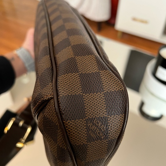 Louis Vuitton Thames PM Damier - Picture 6 of 16